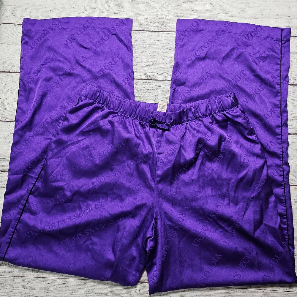 VS medium pajama set, long sleeve, silky soft - Picture 14 of 16
